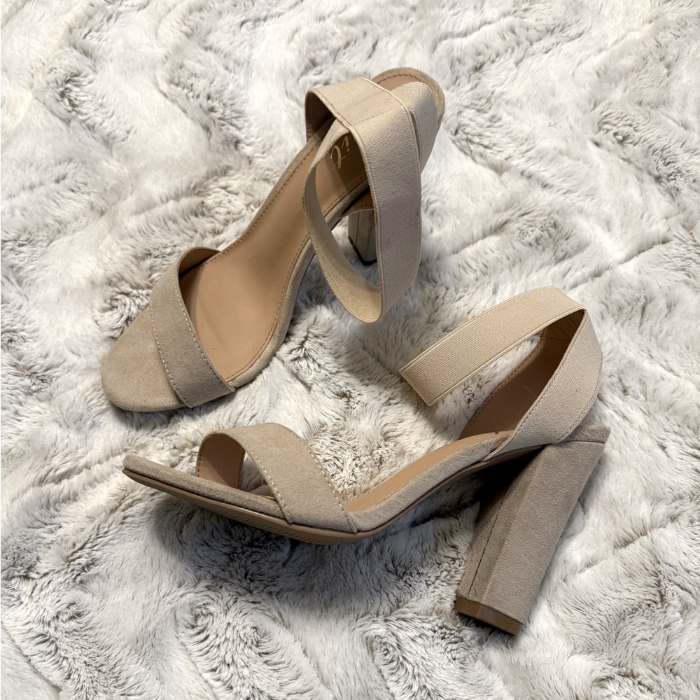 Aiit Beige Heels